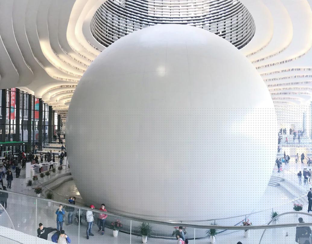 ১ অক্টোবর থেকে পাঁচতলা এই লাইব্রেরি চালু হয়েছে। তার পর থেকেই সেখানে বইপোকাদের ঢল নেমেছে।