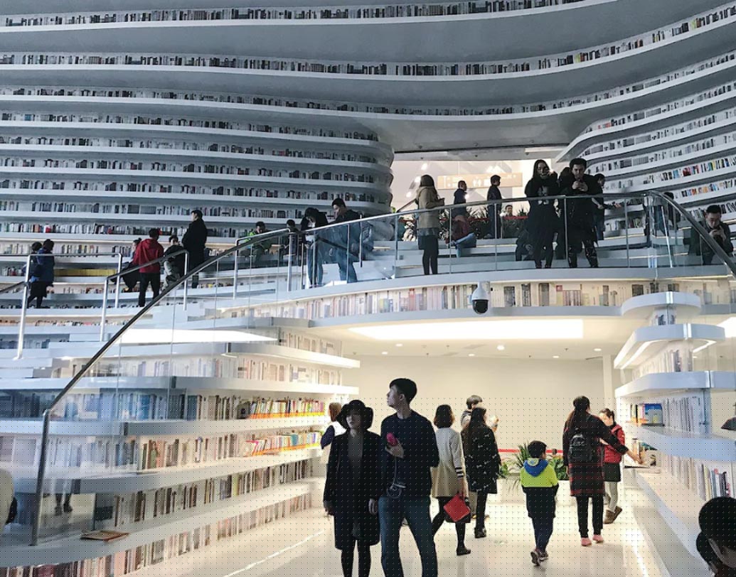 শুধু বই নয়, এই লাইব্রেরি আরও একটি কারণে প্রথম দিন থেকেই জনপ্রিয়। সেটা হল এর ডিজাইন।