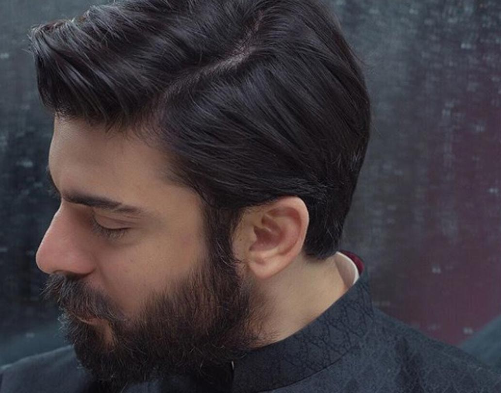 স্ত্রী সাদাফ এক জন ফ্যাশন ডিজাইনার, আর ফওয়াদ পাকিস্তানের জনপ্রিয় অভিনেতা।