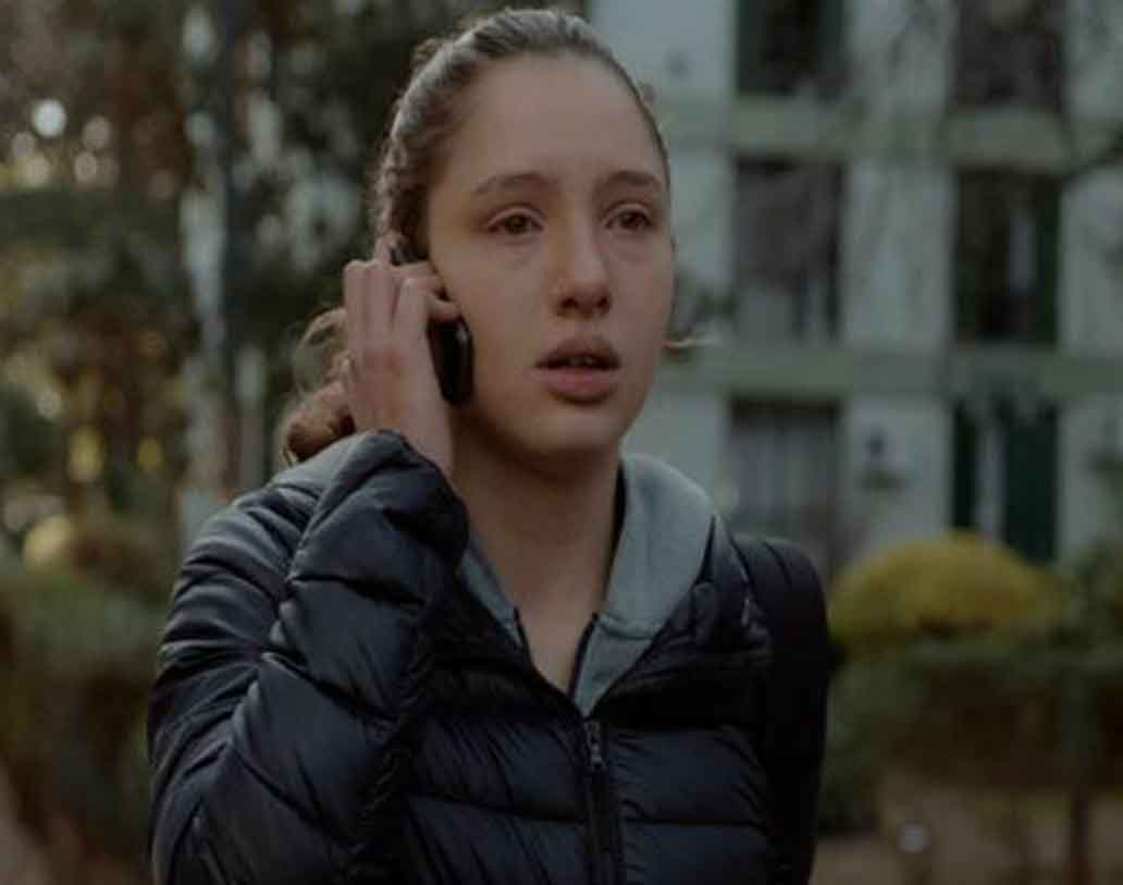 আর্জেন্টিনা, ব্রাজিল, উরুগুয়ে, জার্মানি এবং ফ্রান্সের যৌথ উদ্যোগে তৈরি ছবি ‘ইনভিসিবল’। বার্লিন ফিল্ম ফেস্টিভ্যালে নজর কেড়েছিল এই ছবি। ছবিটি দেখা যাবে আইনক্স সিটি সেন্টারে দুপুর ৩টেয়।