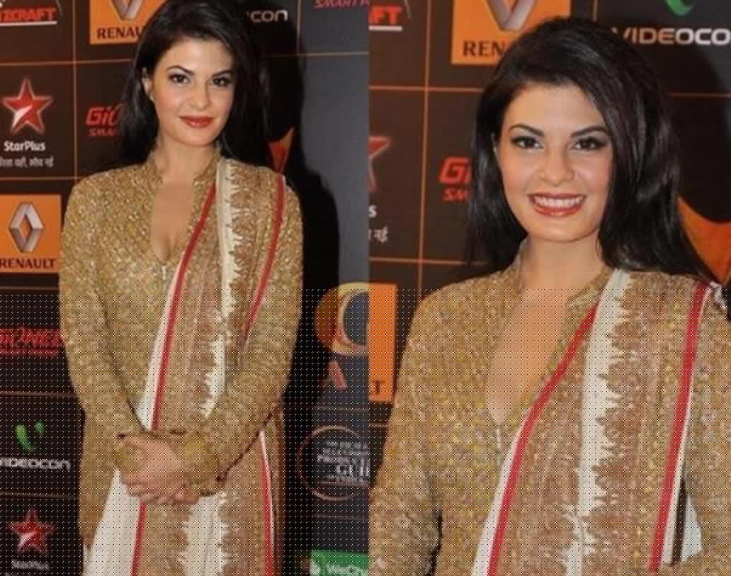 কয়েকদিনের মধ্যেই ফ্যাশনে চলে আসবে সোয়েটার-টুপি-জ্যাকেট-স্কার্ফ। মেয়েরা শীতকালে শাড়ি পরেও যে ‘হট’ থাকতে পারেন তারই টিপস দিলেন কাজল-করিনা-সোনমরা। এক ঝলকে দেখে নিন তাঁদের স্টাইল স্টেটমেন্ট।