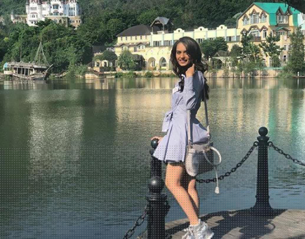 চিকিৎসক হওয়ার পাশাপাশি সৌন্দর্য প্রতিযোগিতায় অংশ নিয়েছেন তিনি। ‘পিপসল চয়েস অ্যান্ড মাল্টিমিডিয়া কম্পিটিশন’-এ সেমিফাইনালিস্টের আসন জেতেন তিনি।