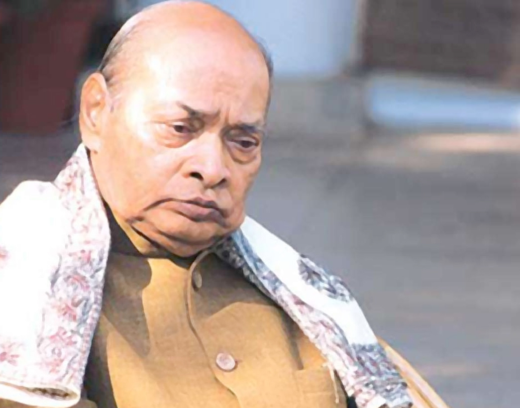 নরসিংহ রাও: রাজনীতির চাণক্য। তবে সংখ্যাগরিষ্ঠতা না থাকায় সমস্যায় পড়েছিলেন।