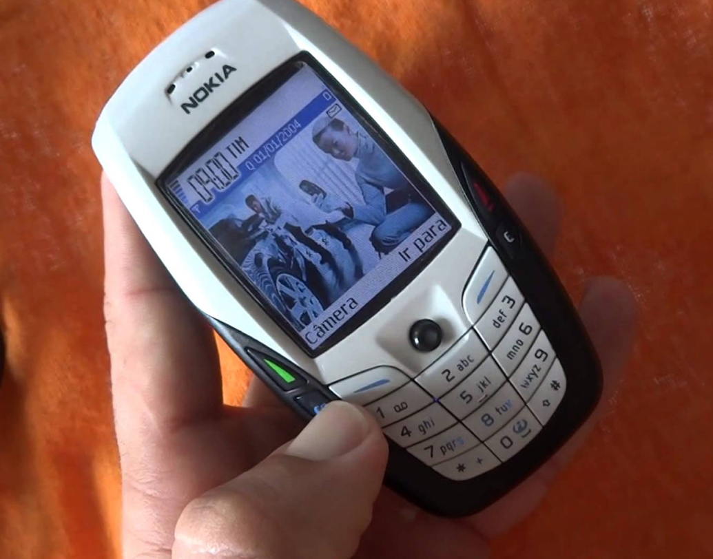 স্মার্টফোনের দুনিয়ায় বেশ একটা স্টার স্ট্যাটাস ছিল নোকিয়া ৬৬০০-র। সিমবিয়ান ওএস এবং ভিজিএ ক্যামেরা-সহ এই মোবাইল থেকে ভিডিও কল করা যেত। এতে রয়েছে ৬ এমবি ইন্টারনাল মেমরি। সঙ্গে আবার ২.১৬ ইঞ্চির ডিসপ্লে।