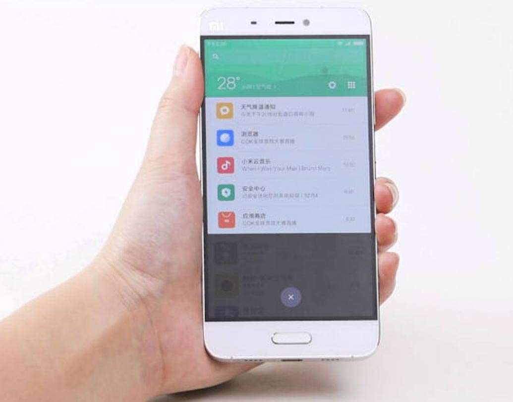 এমআই ইউআই ৯-এ রয়েছে ‘ইন্টেলিজেন্ট ওয়ার্ড সেগমেন্টেসন’। গ্রাহকেরা সহজেই নিজেদের চাহিদা মতো শব্দ বা কথা খুঁজে নিতে পারবেন। তা ছাড়া এর ‘ডেপথ সার্চ ফিচার’ অপশন একাধিক ছবিকে তার সময়, লোকেশন ইত্যাদির ভিত্তিতে তালিকাভুক্ত করতে পারে।