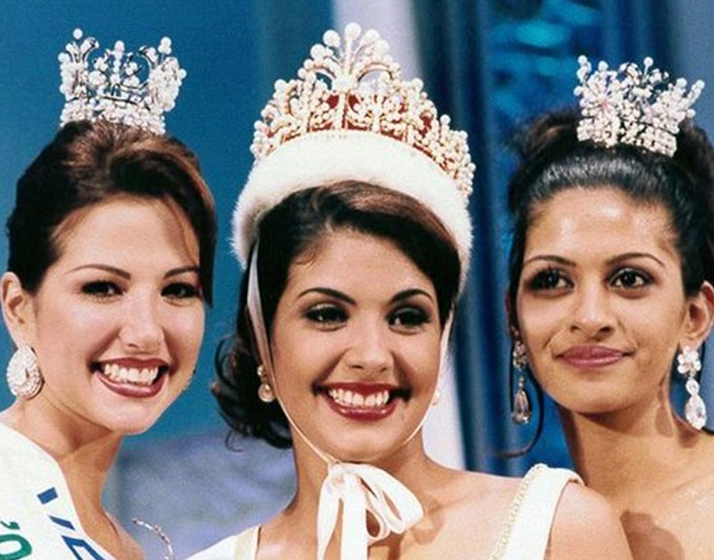 শ্বেতা জয়শঙ্কর (বাঁ দিক থেকে তৃতীয়): ১৯৯৮ সালেও মিস ইন্টারন্যাশনাল প্রতিযোগিতায় খেতাবের কাছাকাছি পৌঁছেও খালি হাতেই ফিরতে হয় ভারতকে। দ্বিতীয় রানার আপ হন শ্বেতা জয়শঙ্কর।