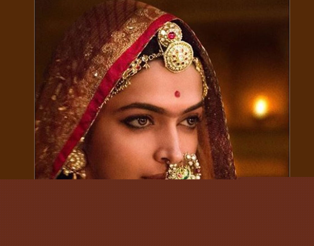 ‘পদ্মাবতী’ বিতর্কে ঢুকে পড়েছে রাজনৈতিক দলগুলিও। প্রশ্ন উঠছে শাসকদলের ভূমিকা নিয়ে। বিরোধী দল কংগ্রেসের ভূমিকাকেও অনেকে দ্বিচারিতা বলে আখ্যা দিয়েছেন।