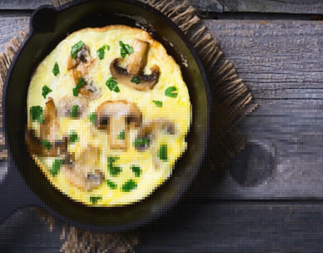 মশলা ওমলেট: সুষম খাদ্য হিসেবে ডিমের তো নাম রয়েছেই। একটি ডিমে প্রায় ৬ গ্রাম প্রোটিন রয়েছে। একটু অন্য স্বাদ পেতে, পেঁয়াজ, টোম্যাটো, ক্যাপসিকাম দিয়ে বানিয়ে ফেলুন মশলা ওমলেট। প্রাতরাশে মন্দ নয়।