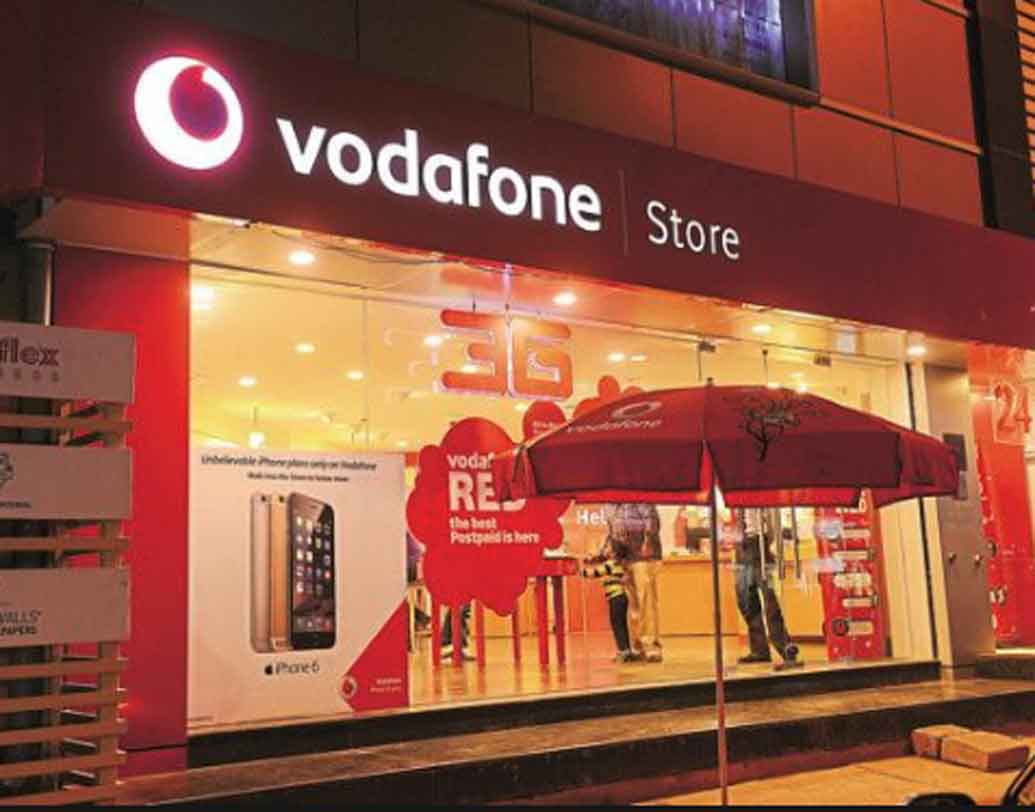 ভোডাফোন নিয়ে এল নতুন ৩৪৯ টাকার প্রিপেড প্ল্যান। জিও এবং এয়ারটেলকে টক্কর দিতে নতুন অফার আনছে এই টেলিকম সংস্থা।