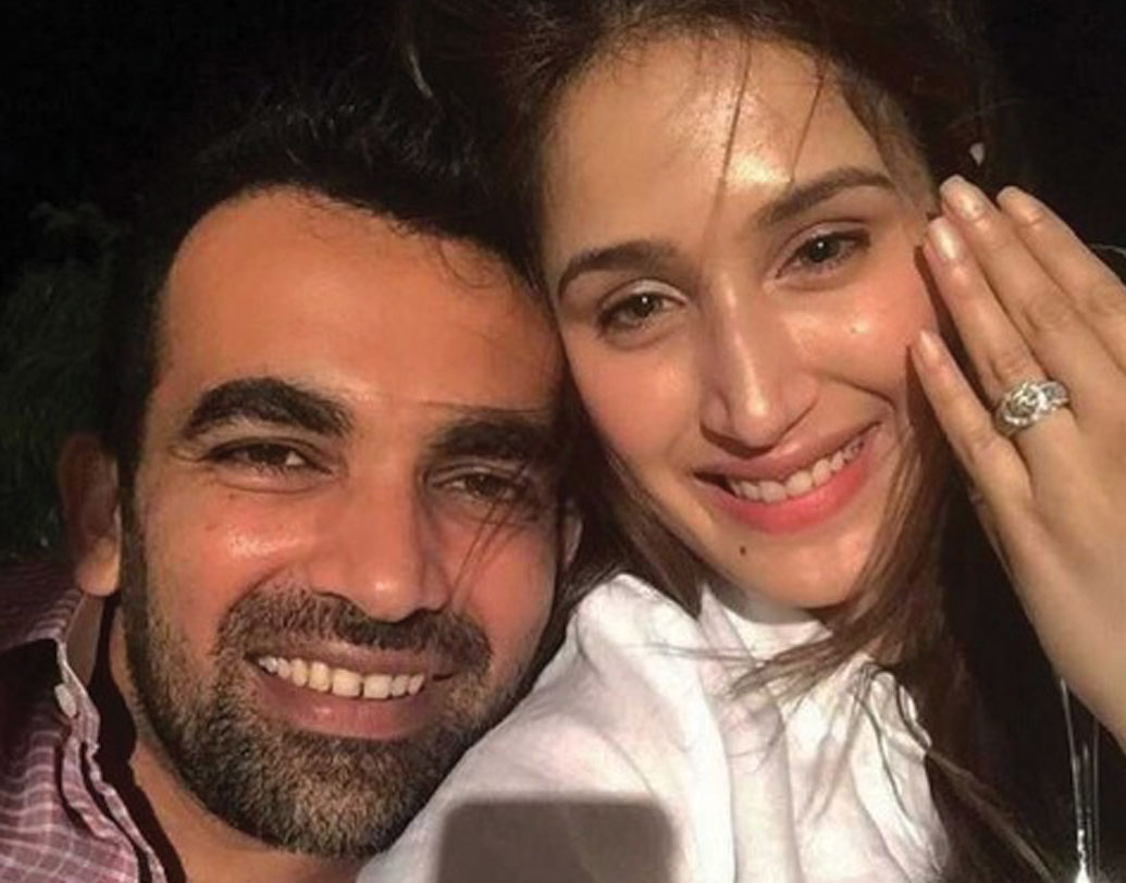 এর পরেই এপ্রিল মাসে এনগেজমেন্ট পর্ব সেরে ফেলেন ৩৯ বছরের জাহির ও বছর একত্রিশের সাগরিকা।