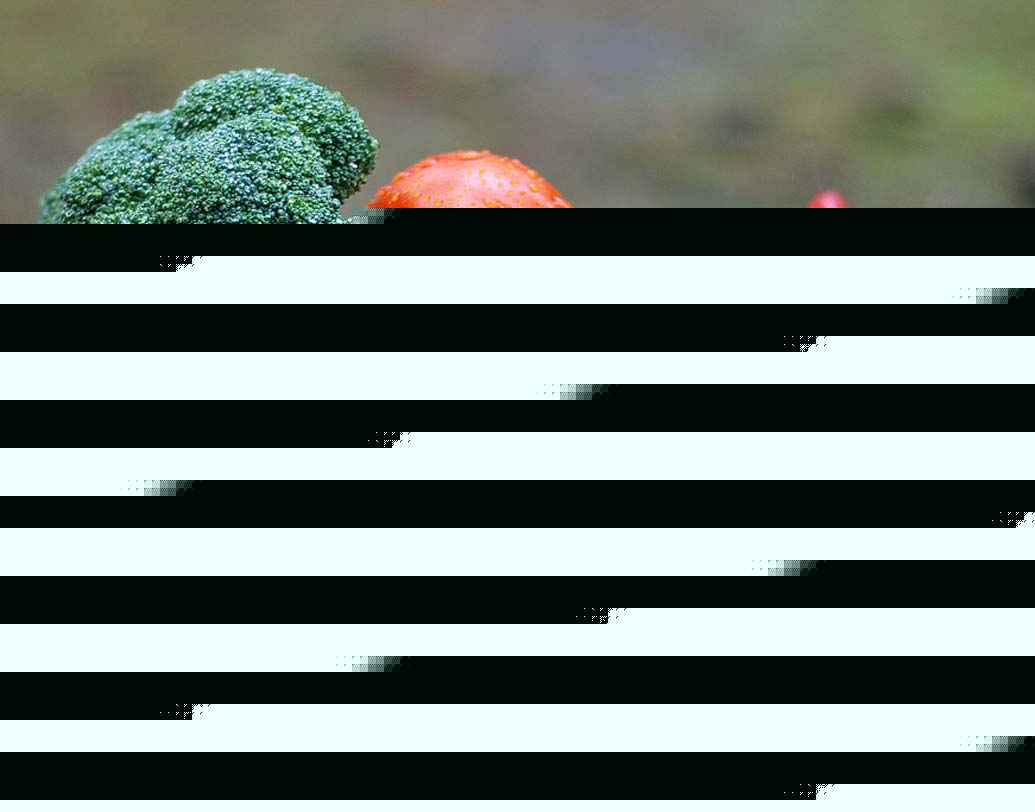 তবে এটাই এ সময় সব্জির দাম বাড়ার কারণ নয় বলেই মনে করা হচ্ছে। এর পিছনে নোটবন্দিকেও একটি ফ্যাক্টর বলে ধরা হচ্ছে। গত বছরের নভেম্বরে নোটবাতিল হয়েছিল। তার পর থেকে নগদ নিয়েও খানিকটা সমস্যা তৈরি হয়। এর জেরে এ বছরের গ্রীষ্মে টোম্যাটোর মতো অনেক সব্জি বেশি পরিমাণে চাষ করতে পারেননি কৃষকরা।