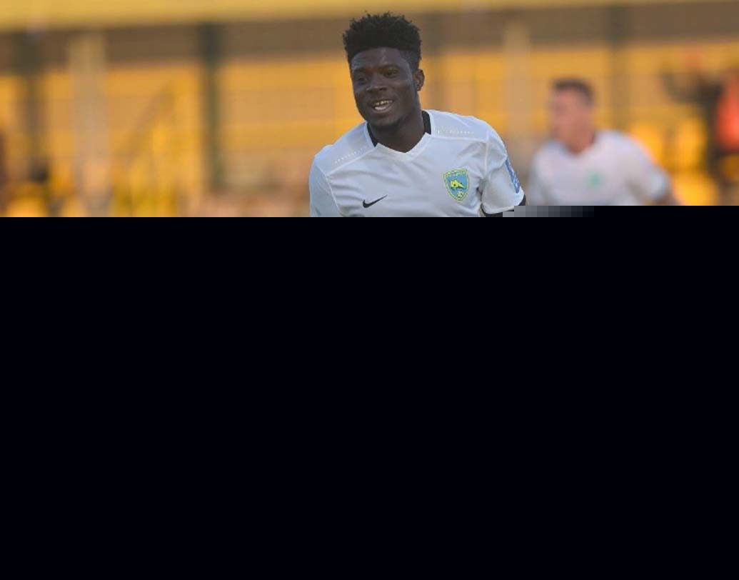 কৌরাজ পেকুসন: এটিকের বিরুদ্ধে প্রথম ম্যাচেই নিজের জাত চিনিয়েছেন ঘানার এই তরুণ স্ট্রাইকার। একটা সময় পেকুসনকে আটকে রাখতেই হিমশিম খাচ্ছিল এটিকে রক্ষণ। ফলে জামশেদপুরের বিরুদ্ধে পুরো পয়েন্ট পেতে এই ছটফটে ফুটবলারের উপর ভরসা রাখতে হবে কেরল ব্লাস্টার্স এফসিকে।