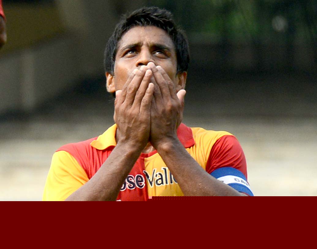 মেহতাব হোসেন: ভারতীয় ফুটবলের অন্যতম আইকন মেহতাব হোসেন। জাতীয় দলকে বিদায় জানালেও মেহতাবের জনপ্রিয়তা এবং কার্যকারিতা এখনও একই রকম। এই ম্যাচে জামশেদপুর এফসি-র অন্যতম ভরসা হতে পারেন মেহতাব।