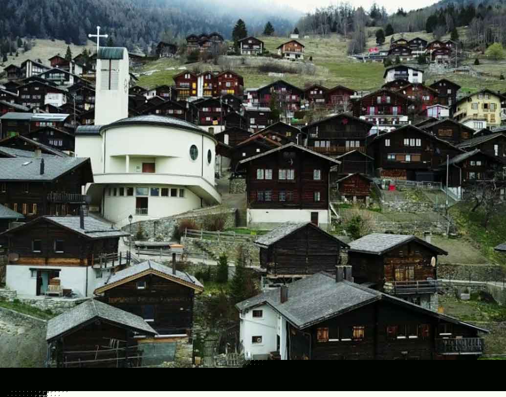 আগামী ৩০ নভেম্বর এই প্রস্তাবের সমর্থনে ভোট নেওয়া হবে অ্যালবিনেন প্রশাসনের তরফে। যদি এই প্রস্তাব পাশ হয় তা হলে শর্ত থাকবে একটাই, ১০ বছরের মধ্যে অ্যালবিনেন ছাড়তে পারবেন না তাঁরা।