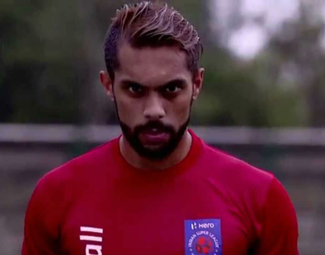 রবিন সিংহ: ভারতীয় দলের নিয়মিত সদস্য রবিন সিংহ এই মরসুমে এটিকেতে। ইস্টবেঙ্গল এবং জাতীয় দলকে বহু ম্যাচে জয় এনে দিয়েছেন বাঁ পায়ের জারিজুরিতে। রবি কিনের অনুপস্থিতিতে এটিকের অন্যতম ভরসা এই পঞ্জাবি স্ট্রাইকার।