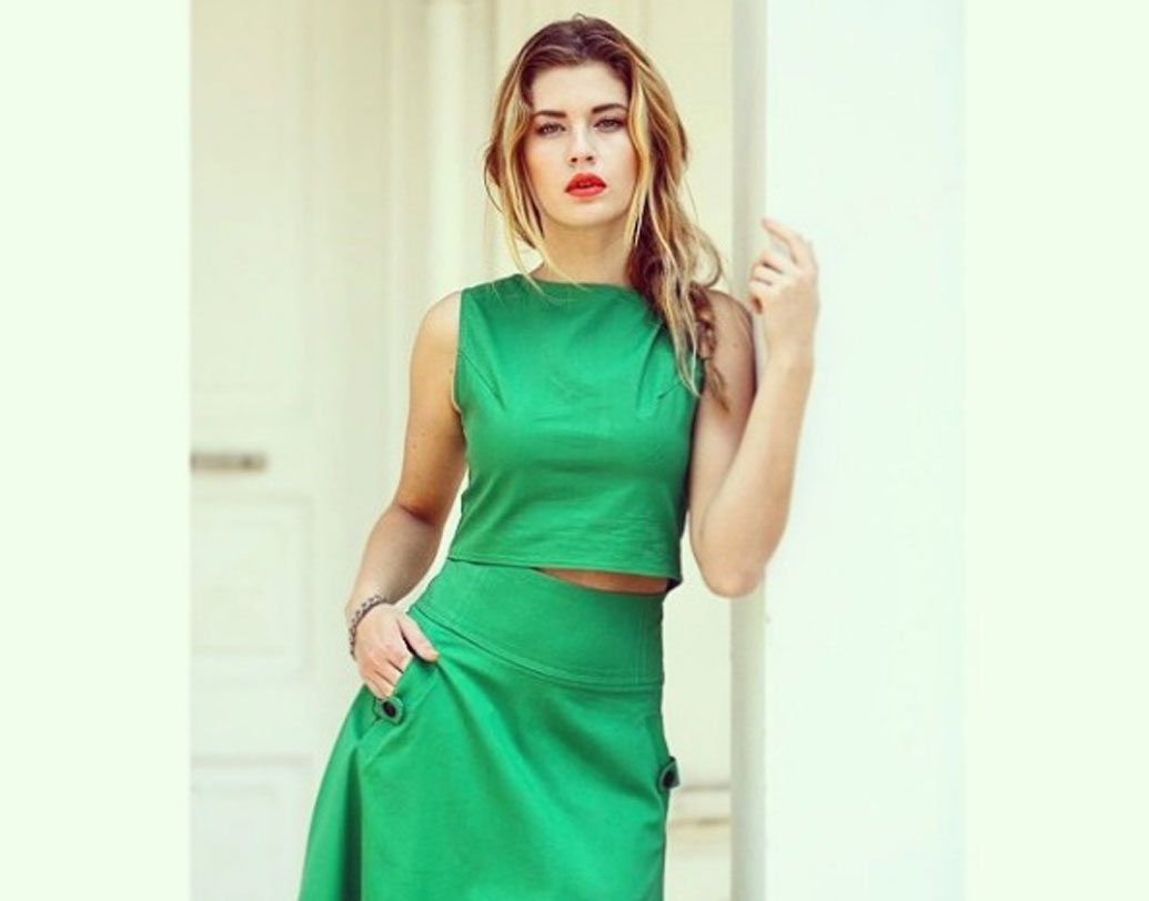 লতিজিয়া জিওভানেলি (ফ্রান্স):
কাটা কাটা চোখ-নাক, তীক্ষ্ণ দৃষ্টি। ফরাসি এই মডেলের থেকে চোখ ফেরানো দায়। গেমারদের মতও এর ভিন্ন নয়।