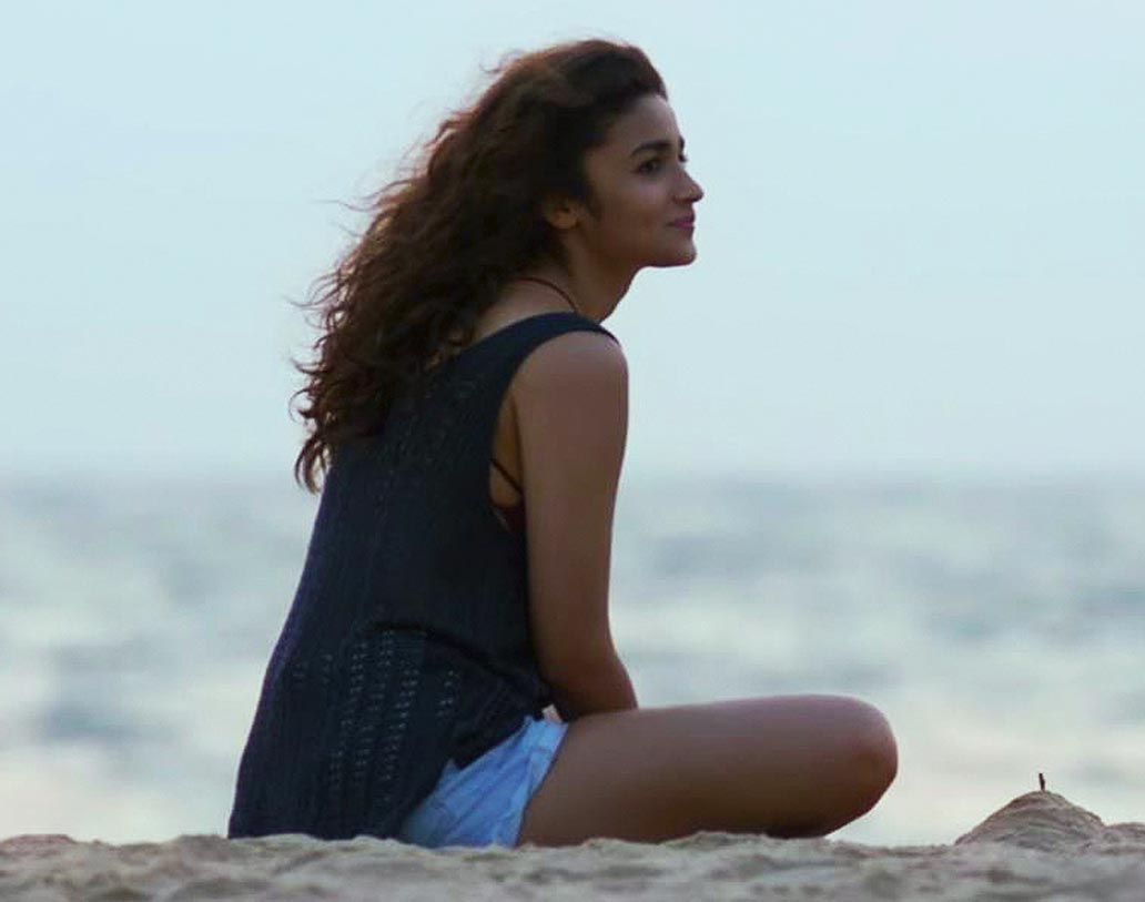 আত্মসম্মানের সঙ্গে কোনও কিছুর জন্য সমঝোতা করা উচিত নয়।