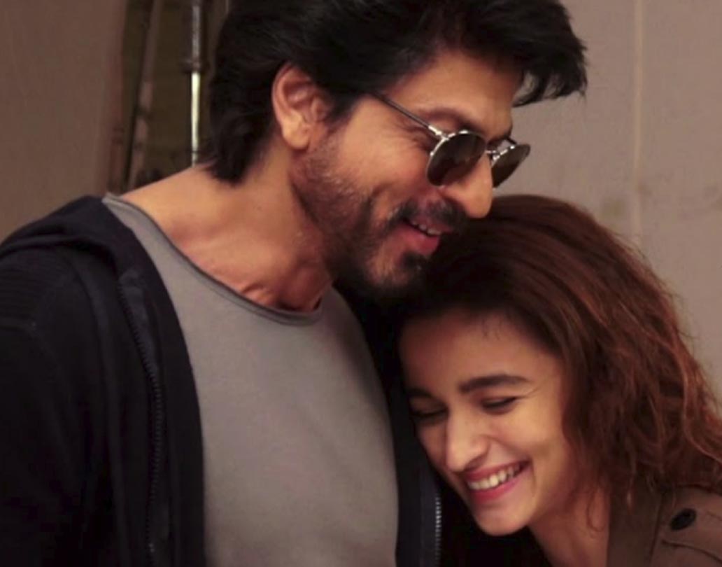 আপনার প্রিয় মানুষ ভুল বা অন্যায় করলে তাকে অবশ্যই দ্বিতীয় সুযোগ দিন। তবে পাকাপাকি ভাবে কোনও মানুষকে বেছে নেওয়ার আগে তাঁর সম্পর্কে আপনার কিছুটা অভিজ্ঞতা থাকাও প্রয়োজন। কারণ কোন চেয়ার সবচেয়ে বেশি আরামের, তা আপনি পরখ না করে বুঝতে পারবেন না।