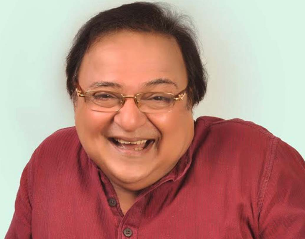 ৯০এর ব্লকবাস্টার ছবি ‘ইয়েস বস’, ‘দিল হ্যয় কে মানতা নেহি’ এই সব ছবিতে দেখা যেত রাকেশ বেদিকে। তার পর বহুদিন লাইমলাইট থেকে নিজেকে আড়াল করে রাখেন রাকেশ। আবার ফিরে আসেন টেলিভিশনে। আর সেখানেও নিজের সিগনেচার মার্ক রেখেছেন তিনি। ইদানীং কালে বেশ কিছু খবরের চ্যানেলে বিতর্ক সভায় দেখা যায় রাকেশ বেদিকে।