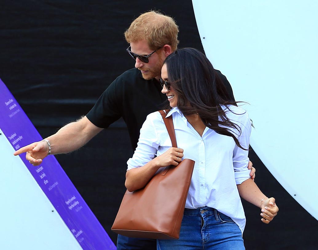 এর আগে অভিনেতা এবং প্রযোজক ট্রেভর এনগেলসনের সঙ্গে বিয়ে হয় মেগানের। ২০১৩ সালে দু’জনের বিচ্ছেদ হয়। মার্কিন এক পত্রিকাকে দেওয়া সাক্ষাৎকারে মেগান জানিয়েছিলেন হ্যারির সঙ্গে সম্পর্ক নিয়ে তিনি খুবই খুশি।