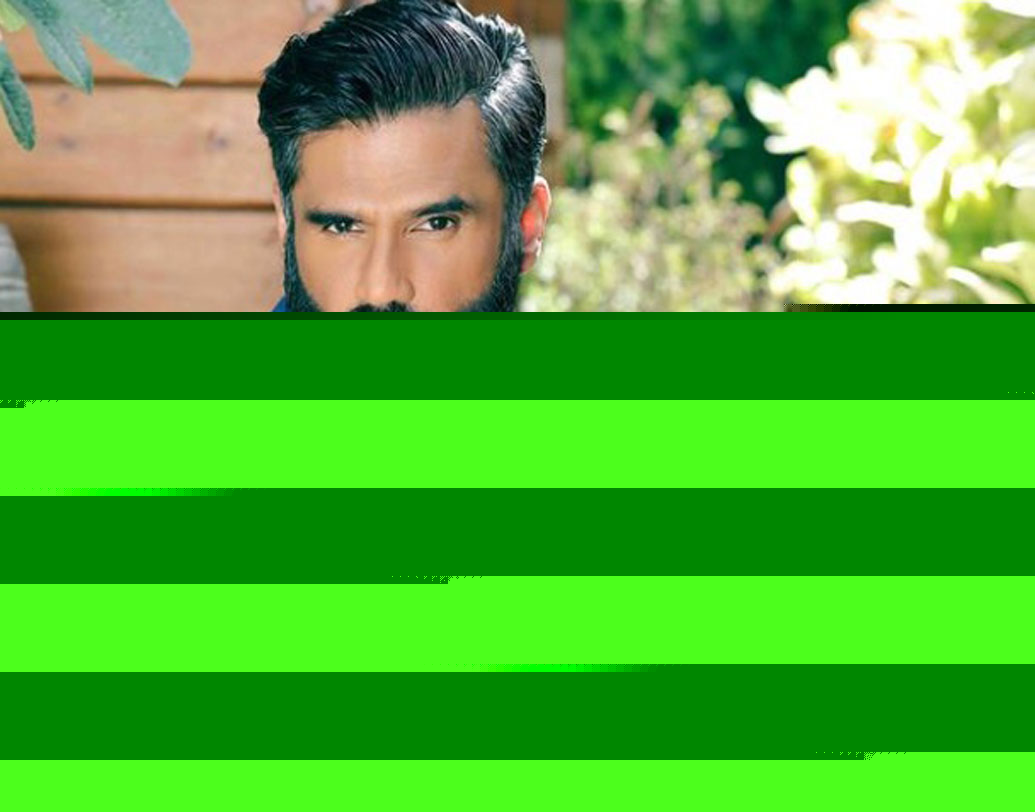 সুনীল শেট্টি: 
বলিউডে মোটামুটি সফল সুনীল কিন্তু ব্যবসার কাজে বেশ সফল। শরীরচর্চায় তাঁর প্যাশনের কথা প্রায়ই শোনা যেত। তাই প্রথম ব্যবসাও শুরু করেছিলেন ফিটনেস নিয়েই। সারা ভারতেই রয়েছে তাঁর জিম। পপকর্ন এন্টারটেইনমেন্ট নামে একটি ফিল্ম প্রডাকশন কোম্পানিও রয়েছে তাঁর। রয়েছে বুটিকও। পাশাপাশি মুম্বই শহরেই রয়েছে তাঁর একাধিক রেস্তোরাঁ। রিয়েল এস্টেটের বিজনেসও রয়েছে তাঁর।