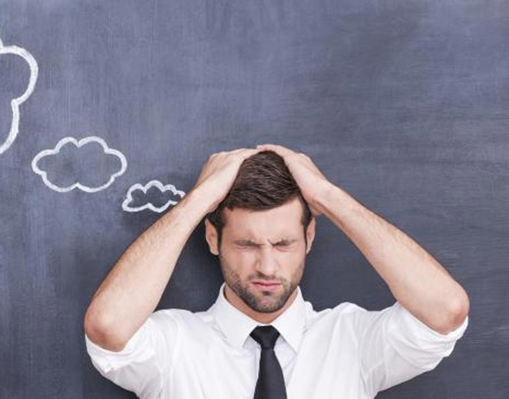 বিষাক্ত মানুষরা চারপাশের পরিবেশ বিষিয়ে তোলে। সকলকে উত্যক্ত করাই তাদের কাজ। তাই অনেক সময়ই মনে হতে পারে মাথা কাজ করছে না, সব কিছু যেন ঘেঁটে গিয়েছে। যাকে ইংরেজিতে বলে ব্রেইন ফগ। মনে রাখবেন আপনাকে ঘেঁটে দেওয়াই কিন্তু বিষাক্ত মানুষদের উদ্দেশ্য।