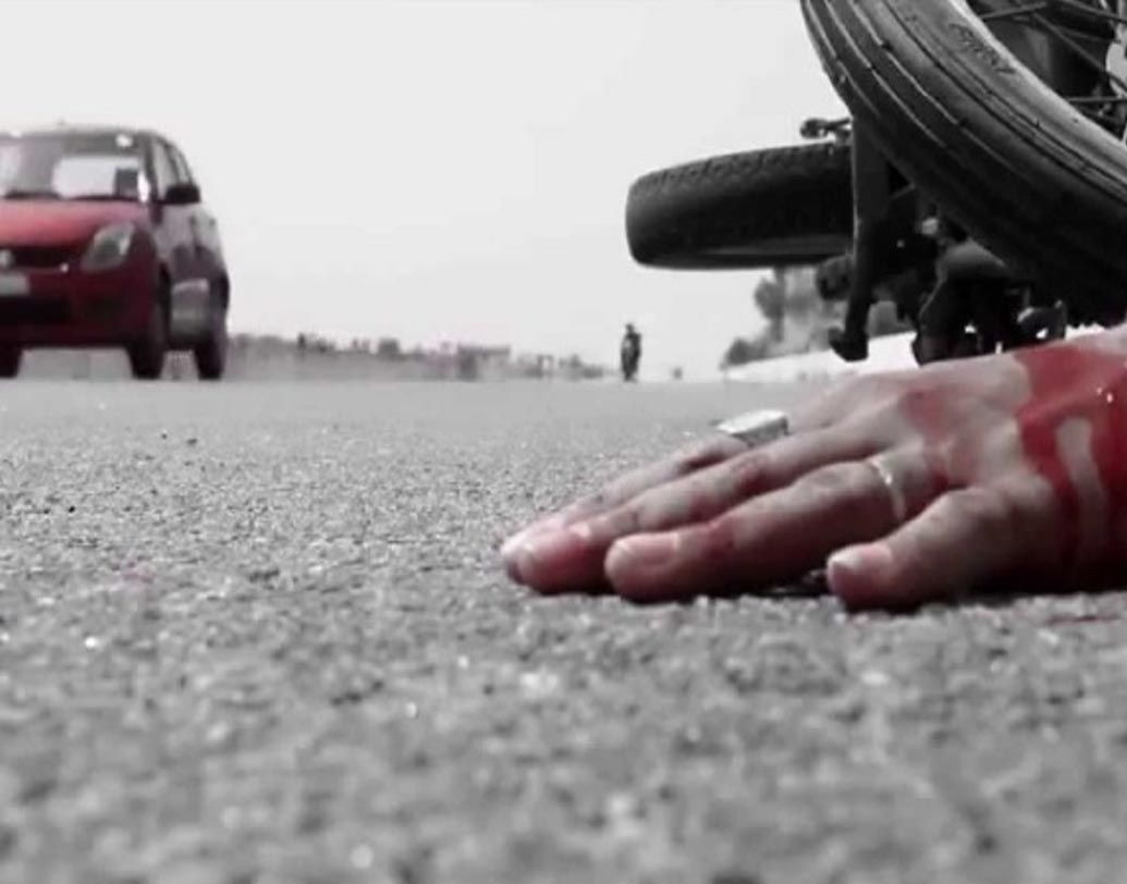 পথ দুর্ঘটনায় মৃতদের পরিবার উপযুক্ত নথিপত্র জমা দিয়ে সরকারি ক্ষতিপূরণের টাকা পেতে পারেন। সুপ্রিম কোর্টের নতুন রায় অনুযায়ী, ক্ষতিপূরণ বাবদ মোট ৭০ হাজার টাকা পেতে পারেন মৃতের পরিবার।