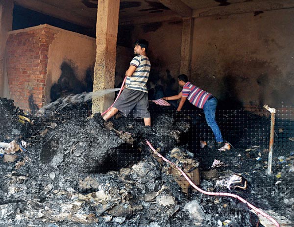 Footwear factory got fired at Domjur