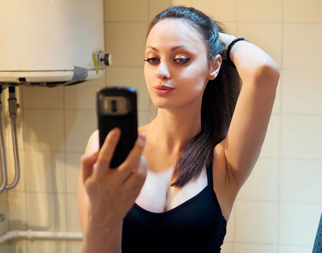 আপনি কি সব সময় অন্যদের মনোযোগ পাওয়ার, দৃষ্টি আকর্ষণের, প্রশংসা পাওয়ার চেষ্টা করেন?