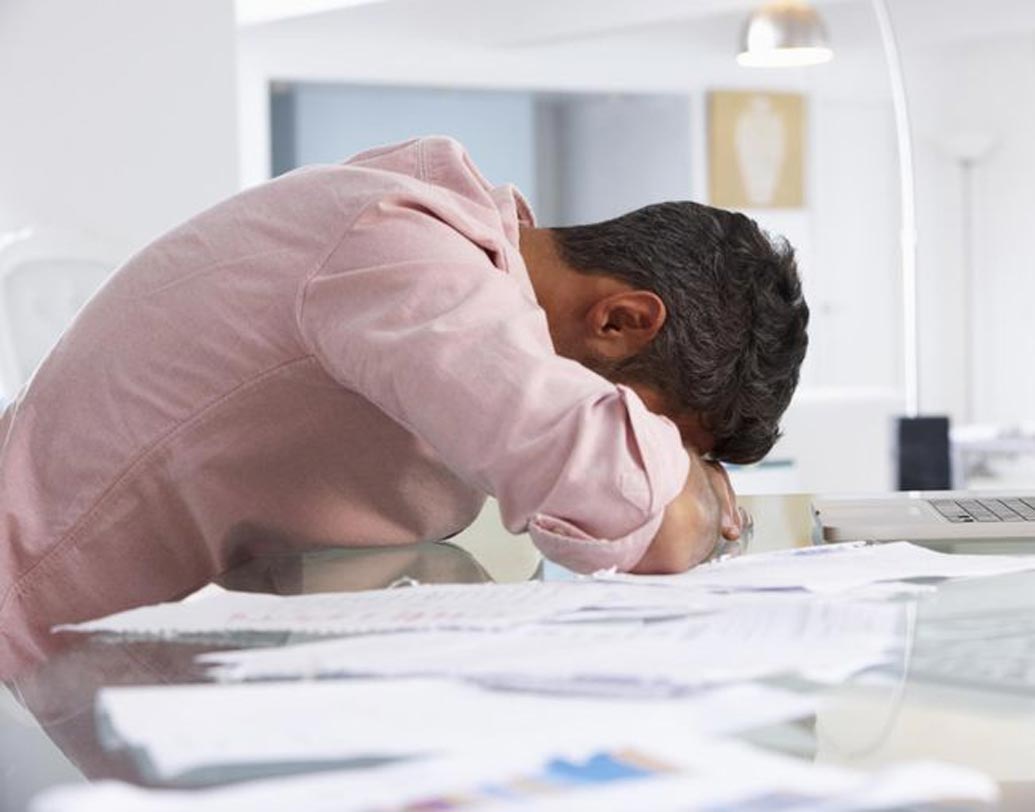 আপনি কি খুব সহজেই রেগে যান? অন্যদের কথায়, আচরণে খুব সহজেই আঘাত পান? এটা কিন্তু আসলে নিজেকে বেশি গুরুত্ব দেওয়া অন্যদের দৃষ্টিভঙ্গি না বোঝার ফল।