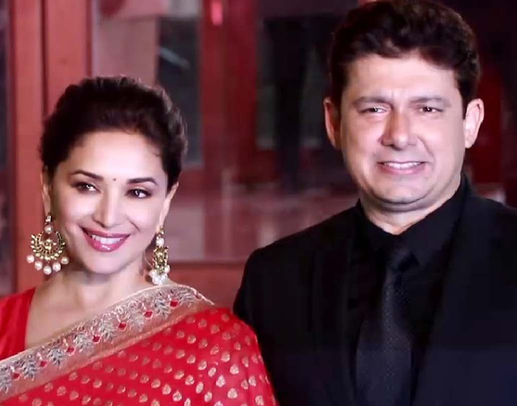 ১৯৯৯ সালে বিয়ে করেছিলেন মাধুরী দীক্ষিত এবং পেশায় চিকিত্সক রাম মাধব নেনে। মাধুরীর জনপ্রিয়তা নিয়ে আলাদা করে কিছু বলার নেই।