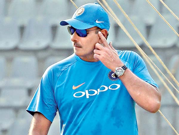 Ravi Shastri inspects Rajkot Pitch ahead of the 2nd One Day Match