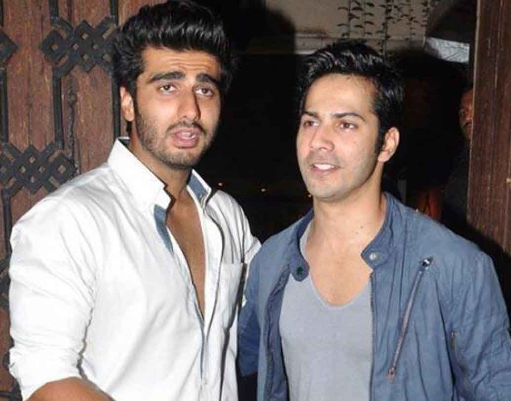 অর্জুন কপূর এবং বরুন ধবন: বলিউডে প্রায় একই সঙ্গে পা রেখেছেন এই দুই চকোলেট হিরো। অনেকেই জানেন না, অ্যাক্টিং স্কুলেও নাকি দু’জনে একই সঙ্গে পড়তেন। রিয়্যালিটি টক শো ‘কফি উইথ কর্ণ’-এ নিজেদের বন্ধুত্বের কথা স্বীকার করেছেন অর্জুন এবং বরুন।