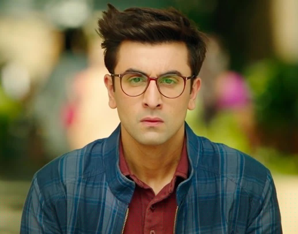 তুলা ও বৃশ্চিক: তুলা রাশির মানুষরা জীবনে সব দিক সামলে চলতে চায়। বৃশ্চিক রাশি আপনভোলা ও নিজের জগতে থাকে। এই সম্পর্ক বিষিয়ে ওঠা খুবই স্বাভাবিক। কারণ তুলা যতই সব কিছুতে রাশ টানতে চায়, বৃশ্চিককে কখনই নিয়ন্ত্রণে আনতে পারে না। বৃশ্চিকও এক সময় সম্পর্ক থেকে বেরিয়ে যেতে চায়।