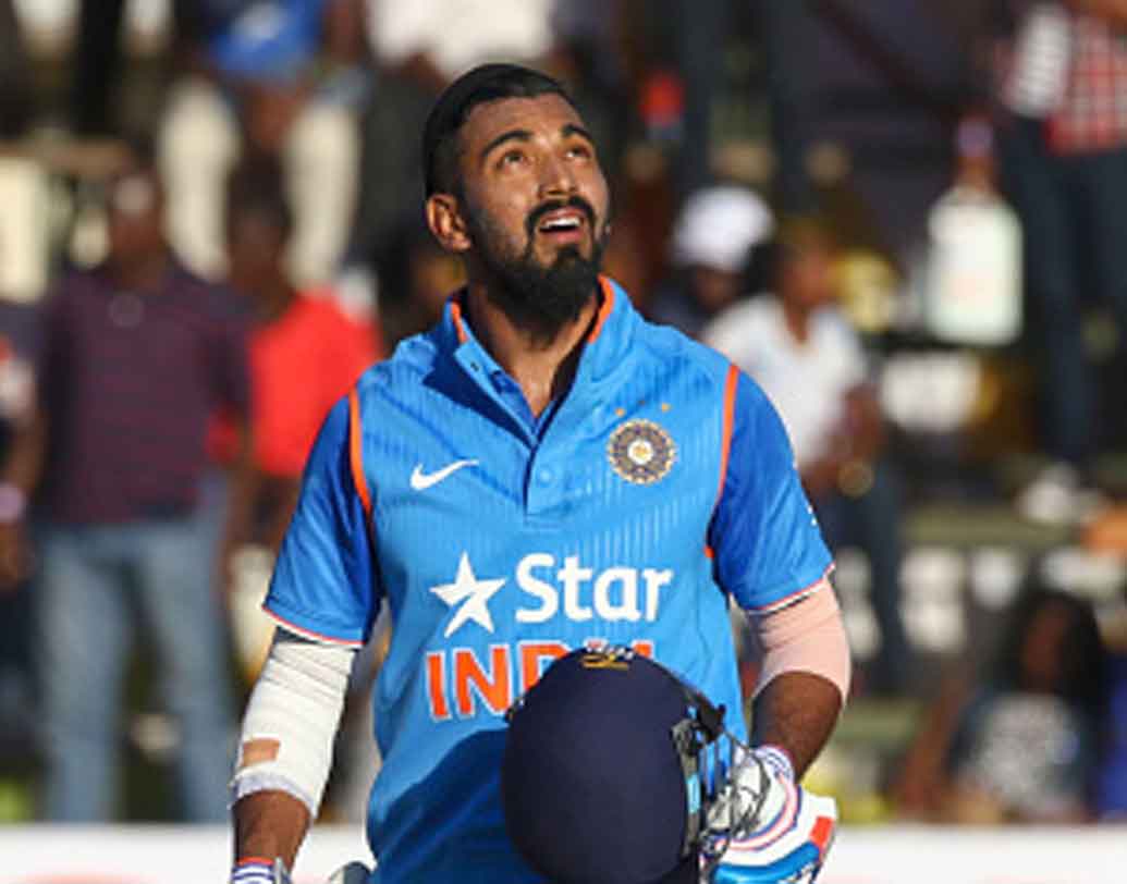 কে এল রাহুল: টেস্টে দলের নির্ভরযোগ্য ওপেনার আইপিএলে খেলেন উইকেটরক্ষক-ব্যাটসম্যান হিসাবে। ছোট ফর্ম্যাটে জাতীয় দলের হয়ে তেমন ভাবে পরীক্ষিত না হলেও রাহুলকে নিয়ে চেষ্টা করকা যেতেই পারে।