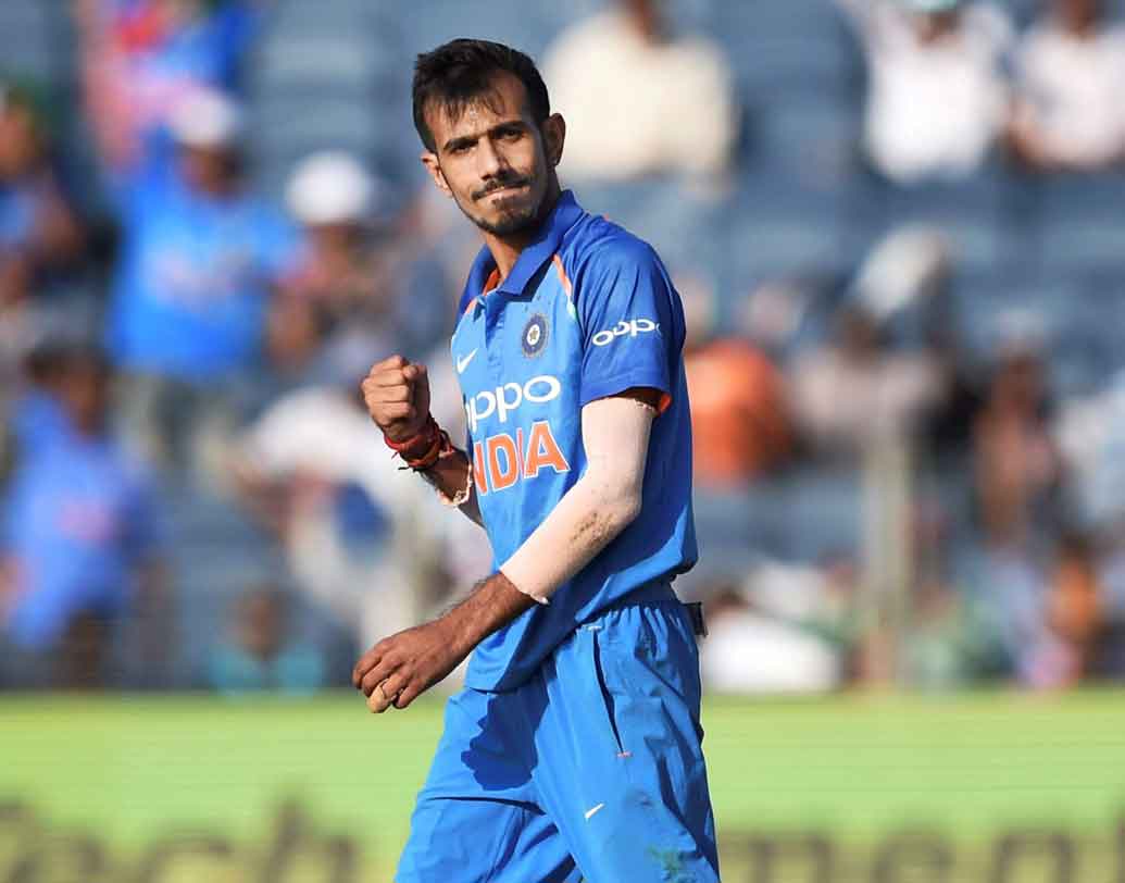 বুমরা ছাড়াও যাঁর বোলিং নাস্তানাবুদ করেছে কিউয়িদের, তিনি যুজবেন্দ্র সিংহ চাহাল। প্রথম এবং শেষ ম্যাচে তাঁর বোলিংয়ে ভর করেই জেতে ভারত।