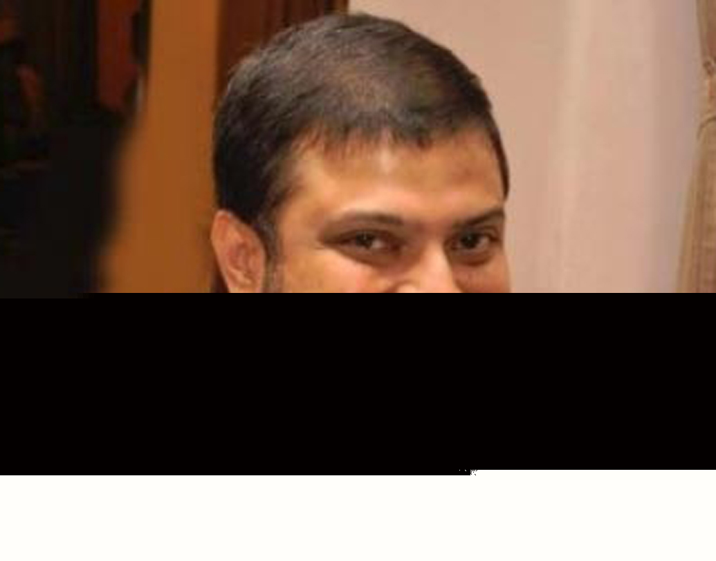 বিশ্বনাথ বসু: ফিল্ম ফেস্টিভ্যালের সিনেম্যাটিক অ্যাটমোস্ফিয়ারটা নেশার মতো। একটা সময় সকাল ন’টায় ঢুকতাম। রাত ন’টায় বেরতাম। প্রতিদিন তিনটে করে ছবি দেখতাম। ইরাকের ছবি কেমন, বা ফ্রান্সের কোন পরিচালক কেমন ছবি তৈরি করলেন, সে সব দেখার সুযোগ পাওয়া যায়। আবার বিদেশীরাও ভাল বাংলা ছবি কী হচ্ছে, তা দেখতে পারেন। এই এক্সচেঞ্জটা খুব গুরুত্বপূর্ণ।