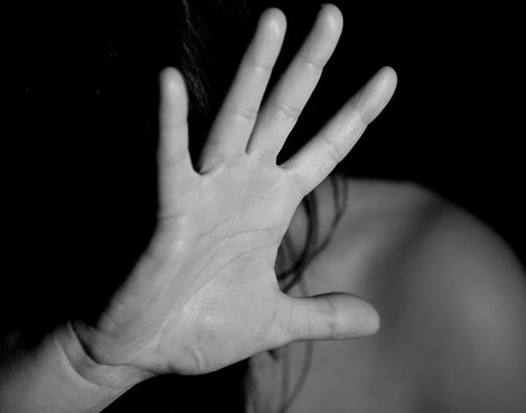 এইচআইভি পজিটিভ মানেই অবাধারিত মৃত্যু: চিকিত্সকরা জানাচ্ছেন আধুনিক চিকিত্সা ও সাবধানতার মাধ্যমে মৃত্যু এড়ানো সম্ভব।