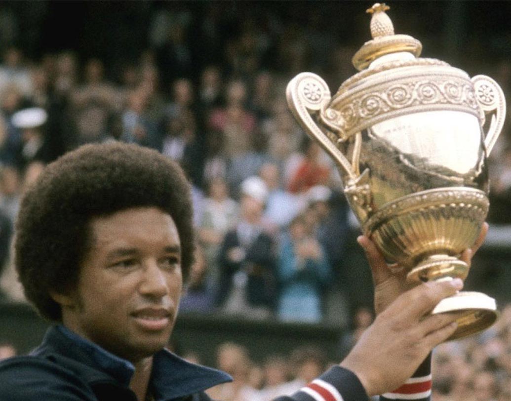 কারও এইচআইভি ইনফেকশন রয়েছে কিনা মুখ দেখে বোঝা যায়: এই ইনফেকশনের সাধারণত কোনও লক্ষণ থাকে না। তাই দেখে বোঝা যাওয়ার সম্ভাবনা থাকে না।