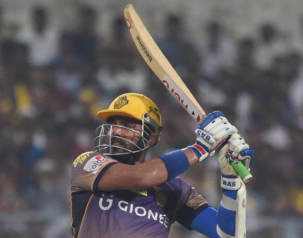 রবিন উথাপ্পা: শুধু উইকেটরক্ষক হিসেবেই নয়, ব্যাট হাতেও কেকেআরকে বহু ম্যাচে জয় এনে দিয়েছেন রবিন। ফলে এই মরসুমেও এই উইকেট রক্ষক ব্যাটসম্যানকে দলে রাখতে চাইবে কেকেআর।