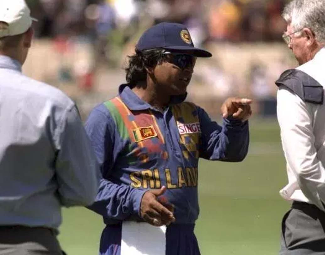 ২৪ ডিসেম্বর ১৯৮৬: কানপুরে ঘরের মাঠে শ্রীলঙ্কার কাছে ৭৮ রানে গুটিয়ে যায় ভারতীয় ইনিংস।