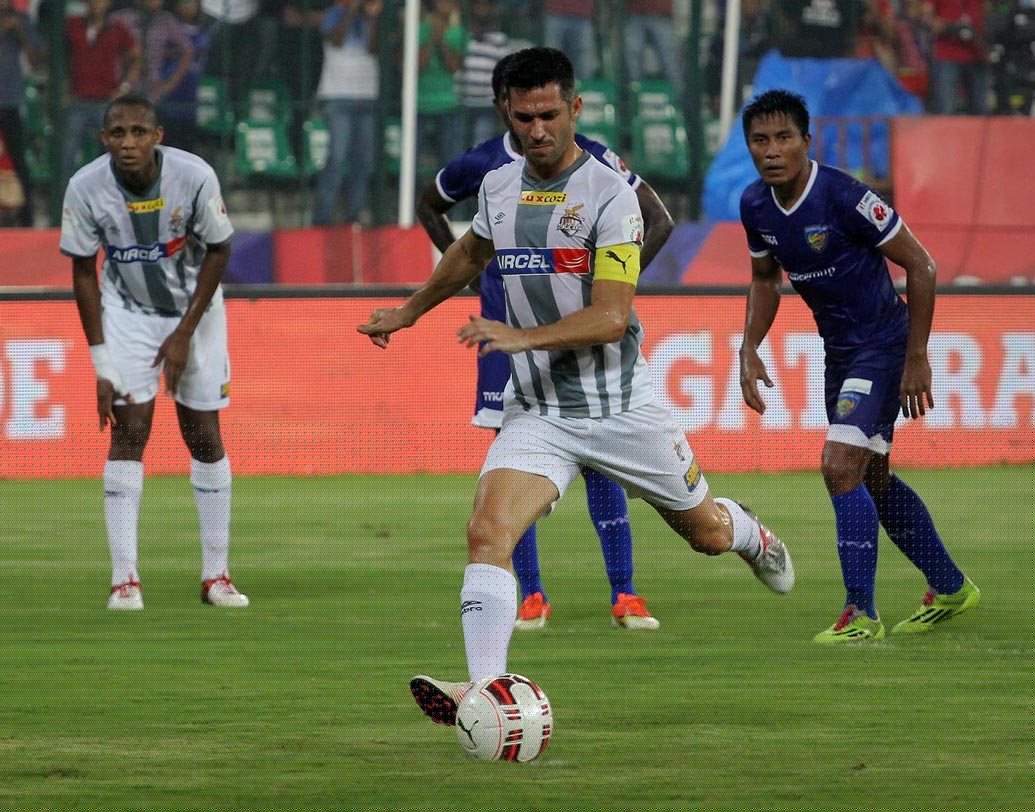 লুইস গার্সিয়া: প্রথম মরসুমেই আইএসএলের ৫০তম গোলটি আসে। লিভারপুলের প্রাক্তন এই তারকা এটিকের হয়ে চেন্নাইয়ান এফসির বিরুদ্ধে করেন ৫০তম গোলটি। ম্যাচটির ফল ছিল ১-১।