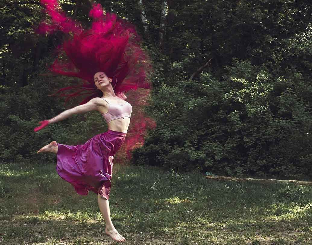 মার্চ:
দু’টি লম্বা উইকএন্ড রয়েছে মার্চে। মাসের শুরু থেকেই ছুটির শুরু এই মাসে। ১ মার্চ বৃহস্পতিবার হোলি। মাঝে ২ তারিখ বাদ দিলে আবার ৩ মার্চ শনি ও ৪ তারিখ রবিবার। আবার মার্চের শেষে ২৯ তারিখ মহাবীর জয়ন্তী, ৩০ তারিখ গুডফ্রাইডে। এরপর আবার শনি ও রবি।