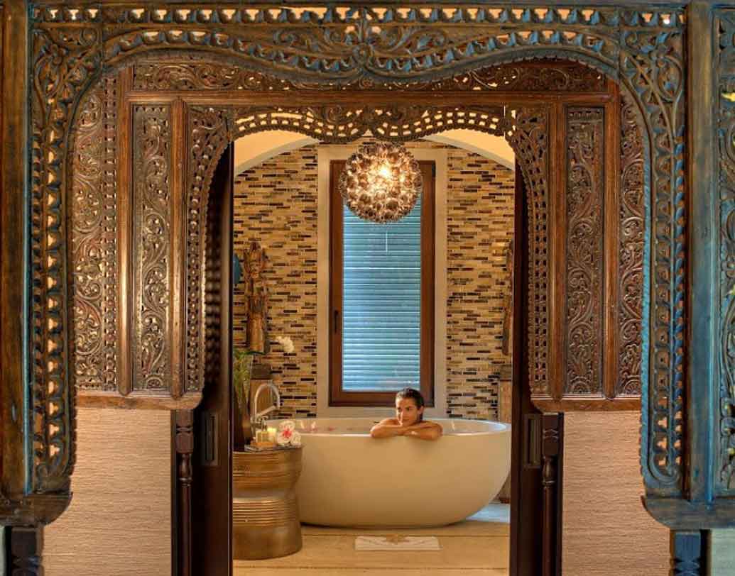 ভিলা মানজু:
এখানে থাকতেও প্রতি সপ্তাহে খরচ পড়বে ১৪ লক্ষ ডলার। কোস্টা রিকার এই বিলাসবহুল রিসর্টে রয়েছে ৮টি ব্যক্তিগত সুইট।