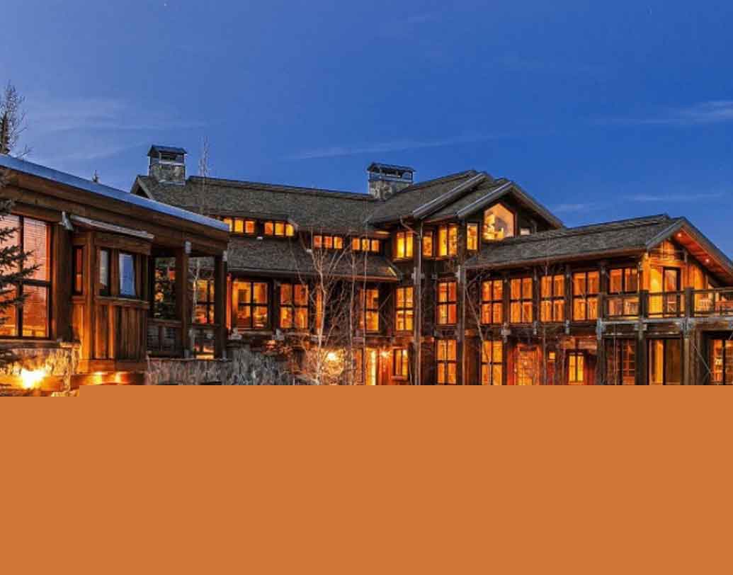 ড্রিম ক্যাচার:
আমেরিকার উটার পার্ক সিটিতে রয়েছে ড্রিম ক্যাচার। ১৫০ বছরের পুরনো ১৭ হাজার বর্গফুটের এই ভিলাটি সম্পূর্ণ কাঠের তৈরি। খরচ সপ্তাহ পিছু প্রায় ১০ লক্ষ ডলার।