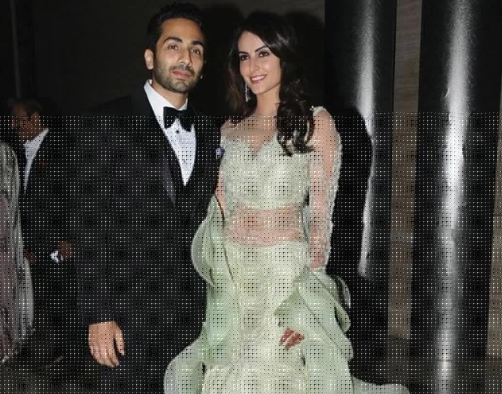 মানদানা কারিমি-গৌরব গুপ্ত:  ‘বিগ বস’-এর প্রাক্তন প্রতিযোগী মডেল ও অভিনেত্রী মানদানার সঙ্গে ব্যবসায়ী গৌরব গুপ্তর সম্পর্ক নিয়ে এক সময় জোর গুঞ্জন ছিল টেলি দুনিয়ায়। চলতি বছর জানুয়ারিতে বিয়েও করেন তাঁরা। বিয়ের এক বছরের মধ্যেই সম্পর্কে ইতি হয় তাঁদের। গৌরবের বিরুদ্ধে শারীরিক নির্যাতনের অভিযোগও এনেছিলেন মানদানা।