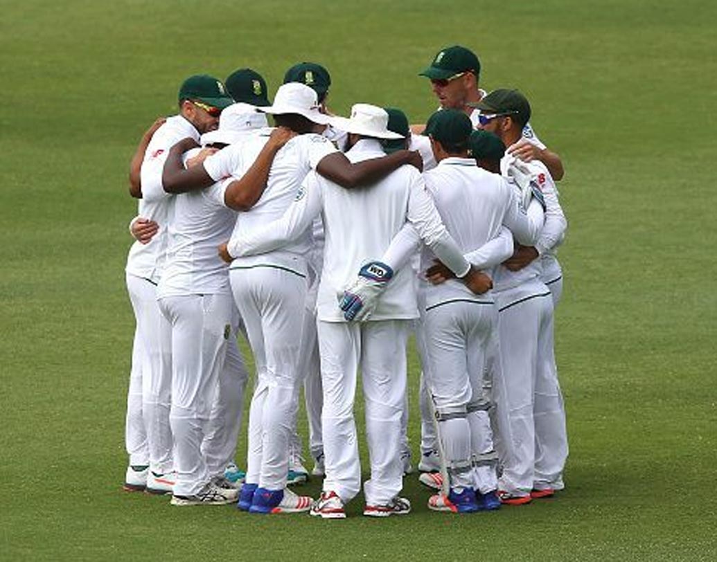 চলতি বছরে অক্টোবরের দ্বিতীয় সপ্তাহে শেষ টেস্ট খেলেছিল দক্ষিণ আফ্রিকা। অন্যদিকে তাদের প্রতিপক্ষ ভারত শেষ টেস্ট খেলেছে চলতি মাসেই। ফলে টেস্ট ফর্ম্যাটে নামার আগে ভারতের থেকে ম্যাচ প্র্যাক্টিসের দিক থেকে কিছুটা পিছিয়েই শুরু করবে দক্ষিণ আফ্রিকা।