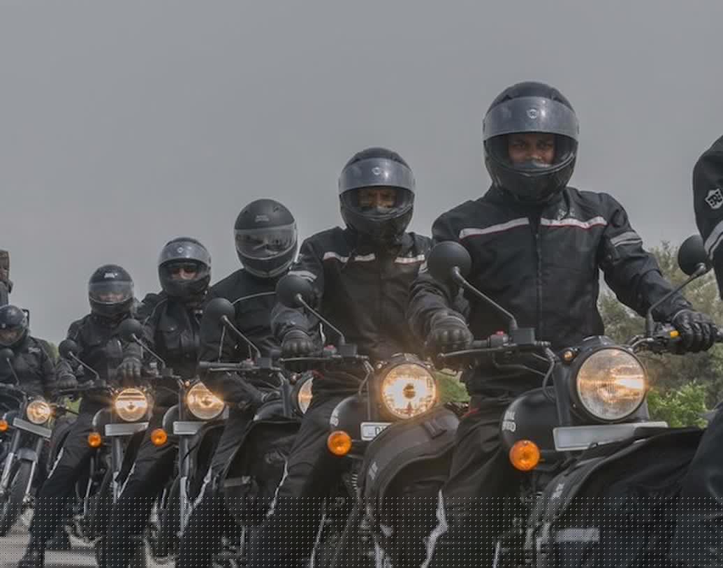 এই ১৫টি বাইকে করেই এনএসজি কম্যান্ডোরা ৪০ দিন ধরে ৮০০০ কিলোমিটার ঘুরে সন্ত্রাসের বিরুদ্ধে সচেতনতা প্রচারে বেরিয়েছিলেন।