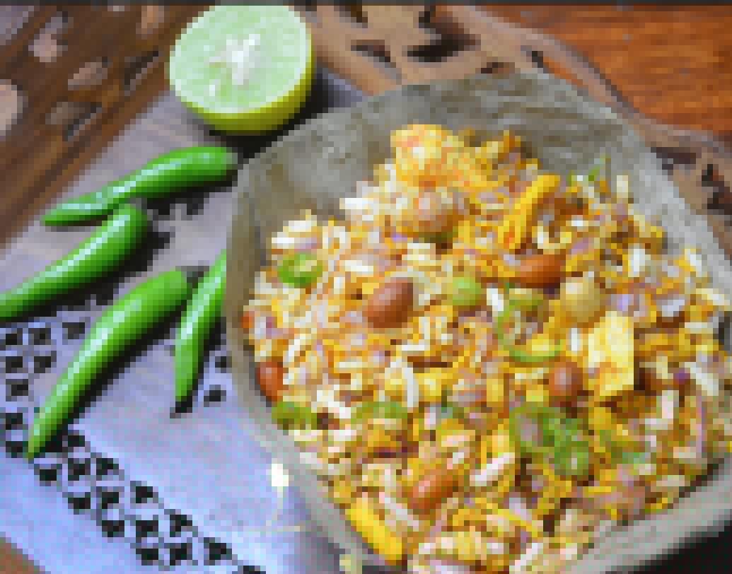 ঝাল মুড়ি: চমকে গেলেন? ঝাল মুড়ি ভালবাসেন না এমন বাঙালি বিরল। স্টার্টারে টুইস্ট আনতে রাখুন ঝালমুড়ির স্টল। মেনু যত হটকে হবে, আপনিও তত ট্রেন্ডি হবেন।