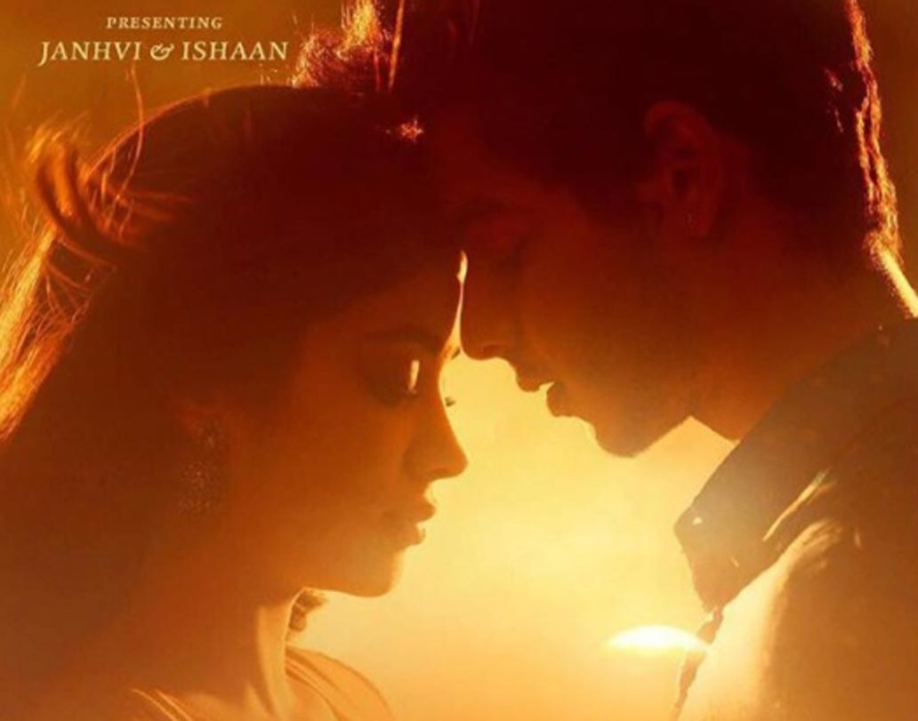 বনি কপূর ও খুশি সঙ্গে থাকলেও, বড় মেয়েকে মিস করছেন শ্রী। ছবির ক্যাপশনে সে কথাই জানিয়েছেন অভিনেত্রী।